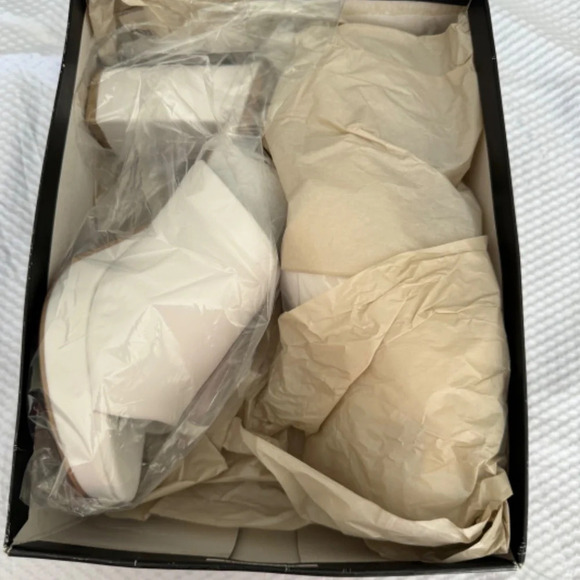 CL by Laundry Get On Platform Heel Sandals in White New in Box size 10 / 41 - Picture 14 of 16
